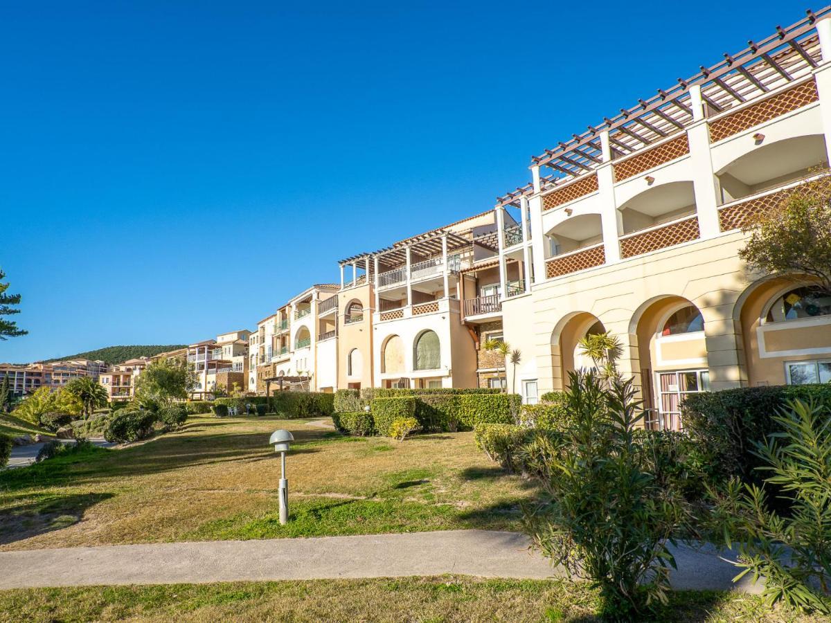Apartment Village Cap Esterel - L'Esquinade-32 By Interhome Saint-Raphael  Bagian luar foto