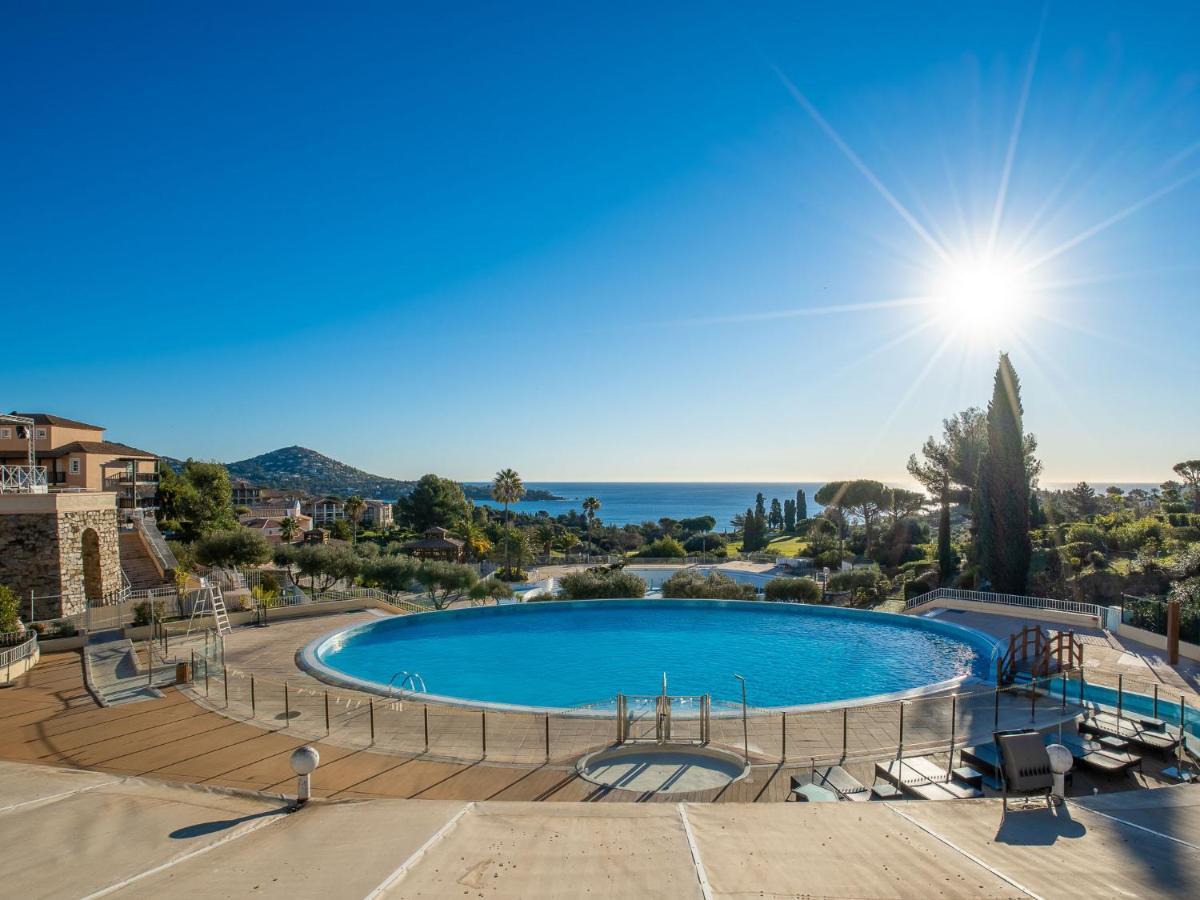 Apartment Village Cap Esterel - L'Esquinade-32 By Interhome Saint-Raphael  Bagian luar foto