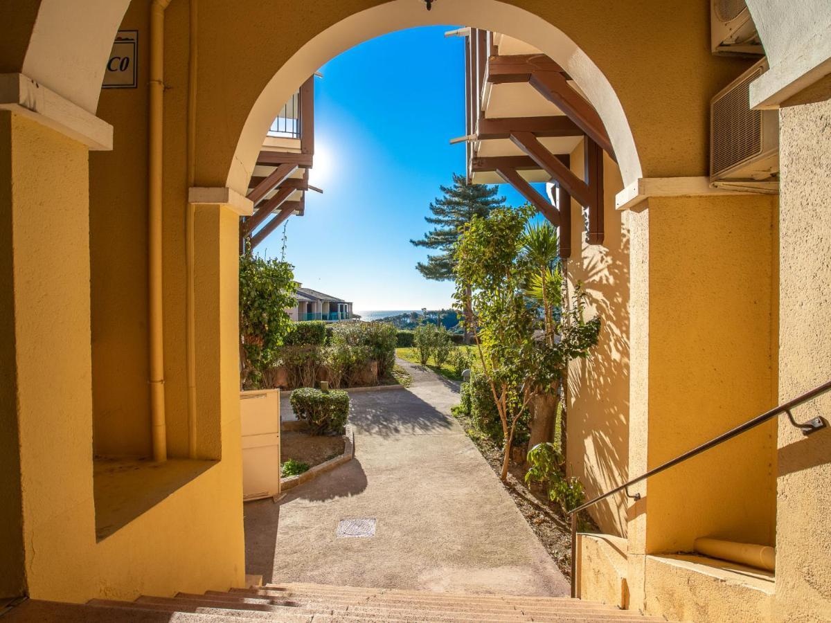 Apartment Village Cap Esterel - L'Esquinade-32 By Interhome Saint-Raphael  Bagian luar foto
