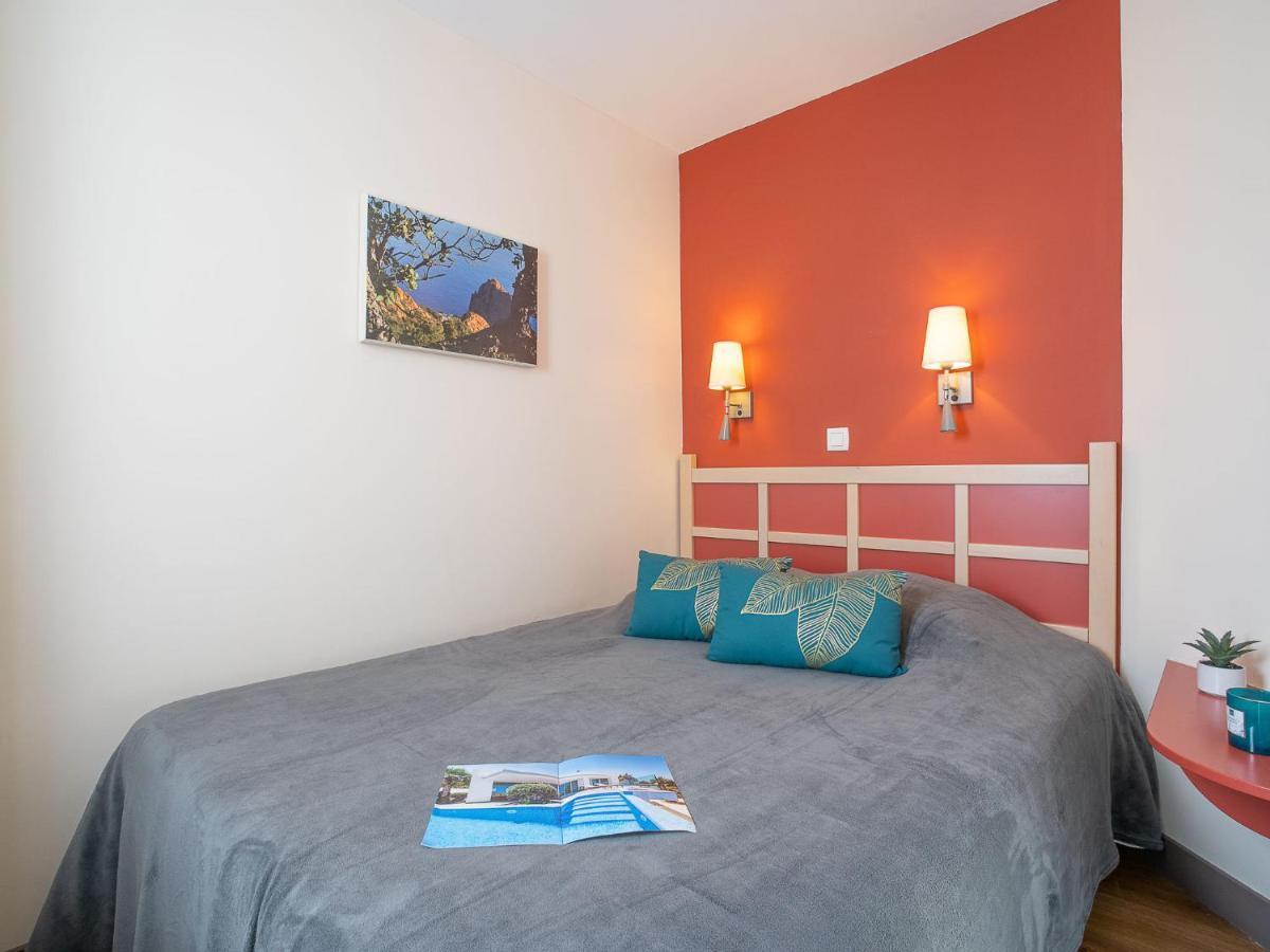 Apartment Village Cap Esterel - L'Esquinade-32 By Interhome Saint-Raphael  Bagian luar foto