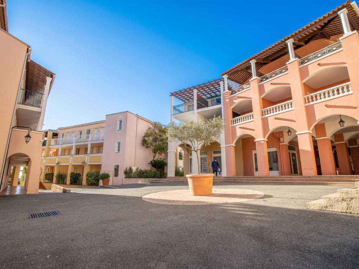 Apartment Village Cap Esterel - L'Esquinade-32 By Interhome Saint-Raphael  Bagian luar foto
