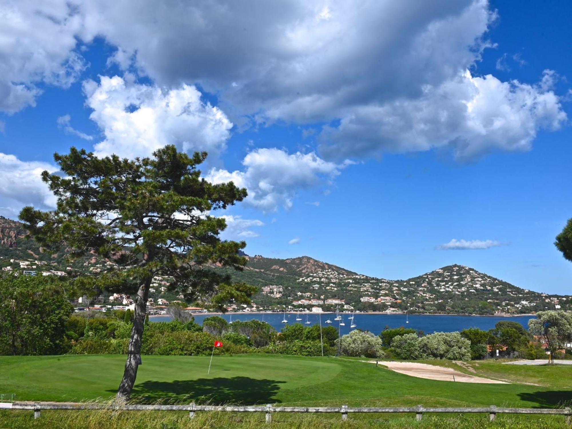 Apartment Village Cap Esterel - L'Esquinade-32 By Interhome Saint-Raphael  Bagian luar foto