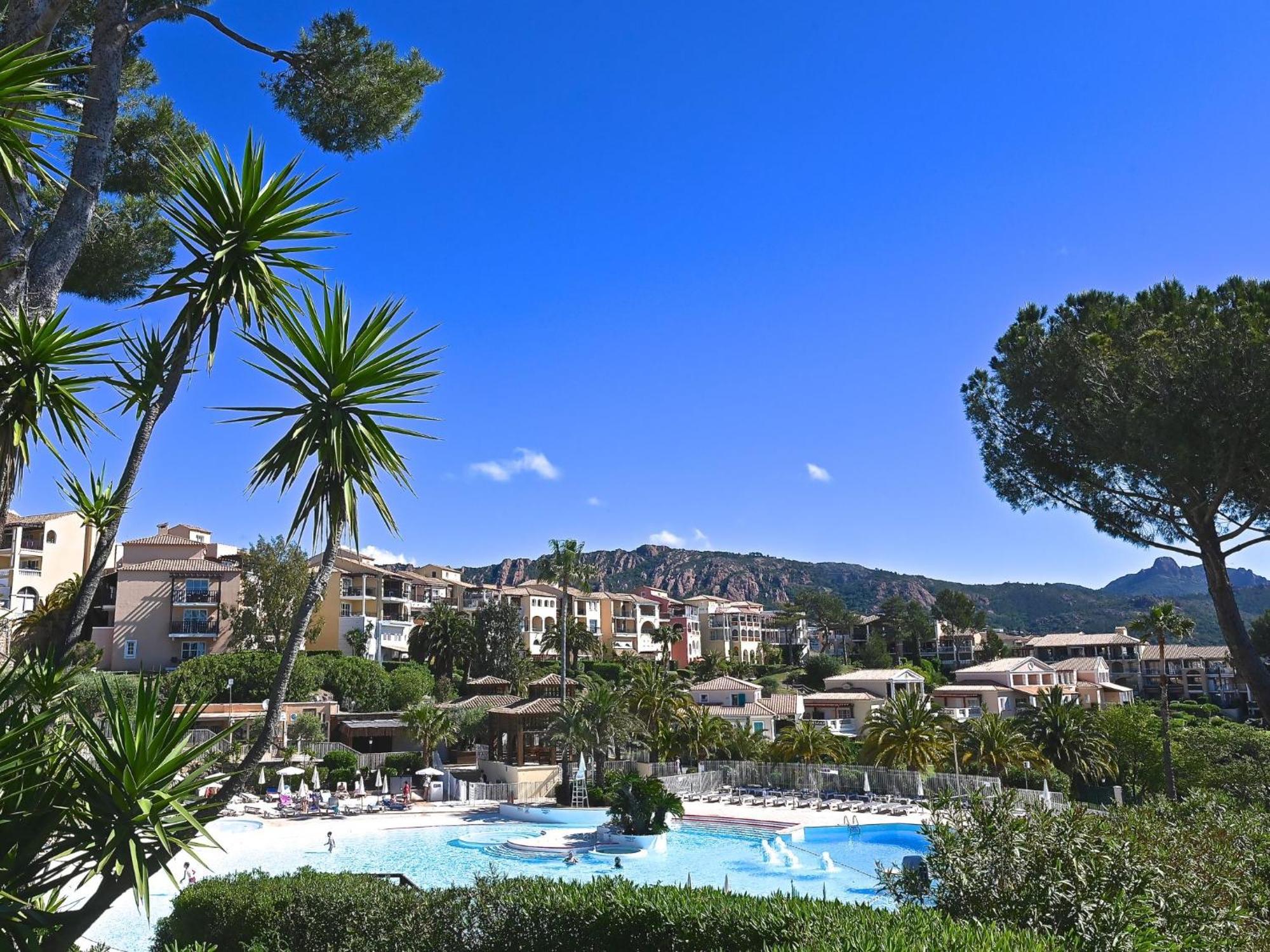 Apartment Village Cap Esterel - L'Esquinade-32 By Interhome Saint-Raphael  Bagian luar foto