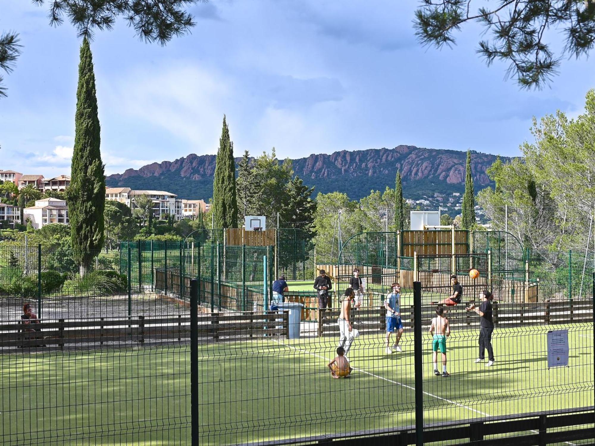 Apartment Village Cap Esterel - L'Esquinade-32 By Interhome Saint-Raphael  Bagian luar foto